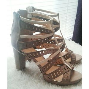 Jessica Simpson Maricia Heels